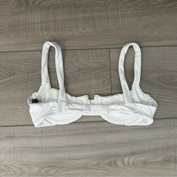 Indah Midori Underwire Bikini Swim Top in White XS - Picture 4 of 6